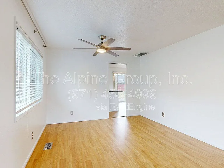 2314 SE 53rd Ave — Photo 6