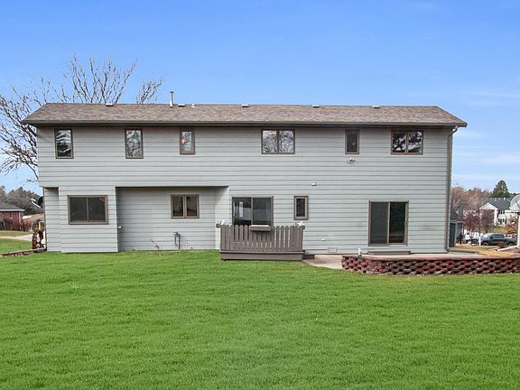 2nd image of 3111 Country Club Ln