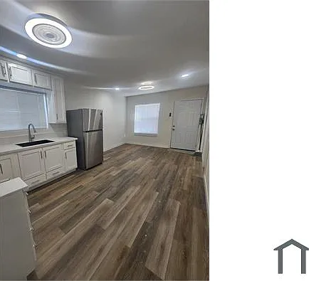 2 bed, 800 sqft, $1,300 — Photo 1