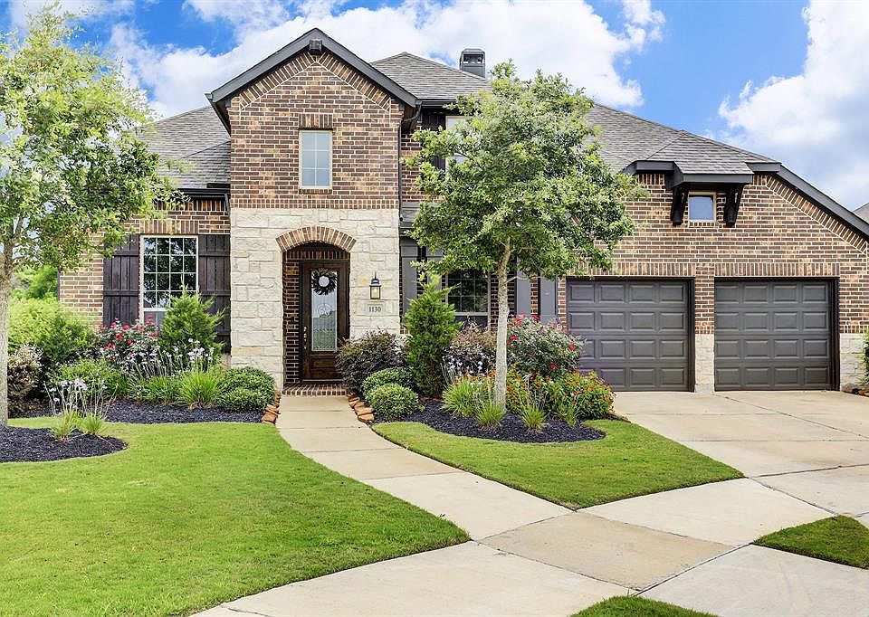 Stately 1130 Rabbit Rove Passage welcomes you home!