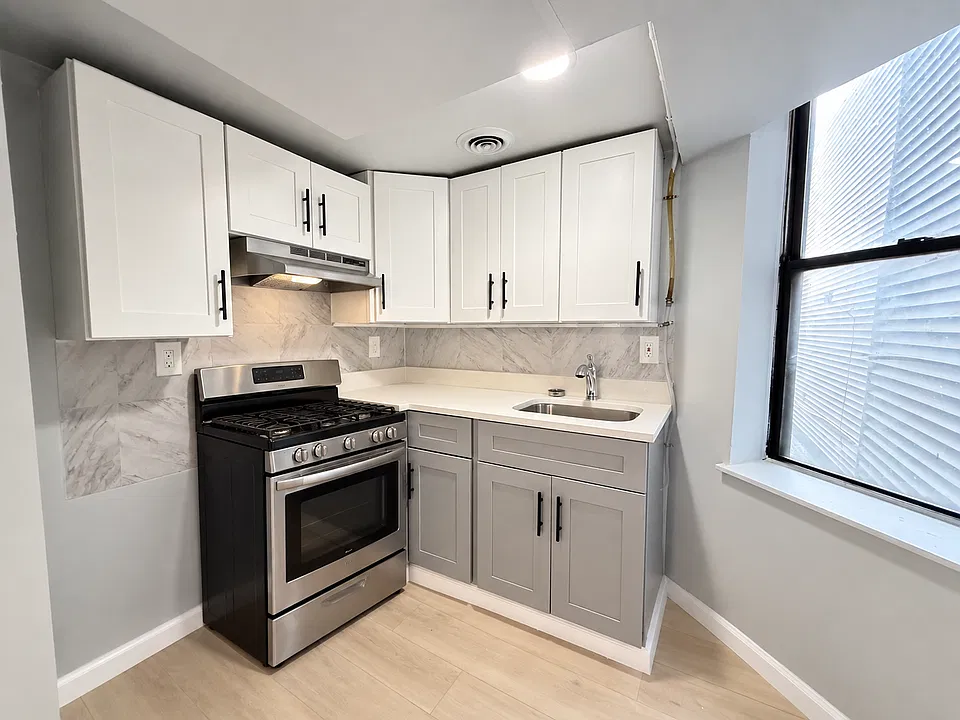 61 Concord St #2B