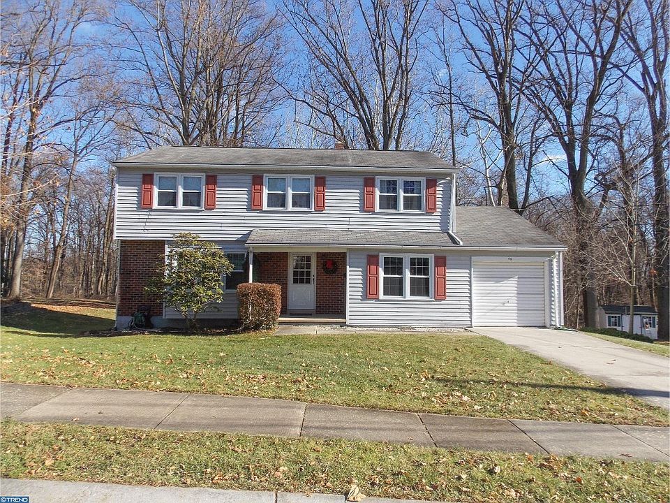 1st image of 40 Woodhill Dr
