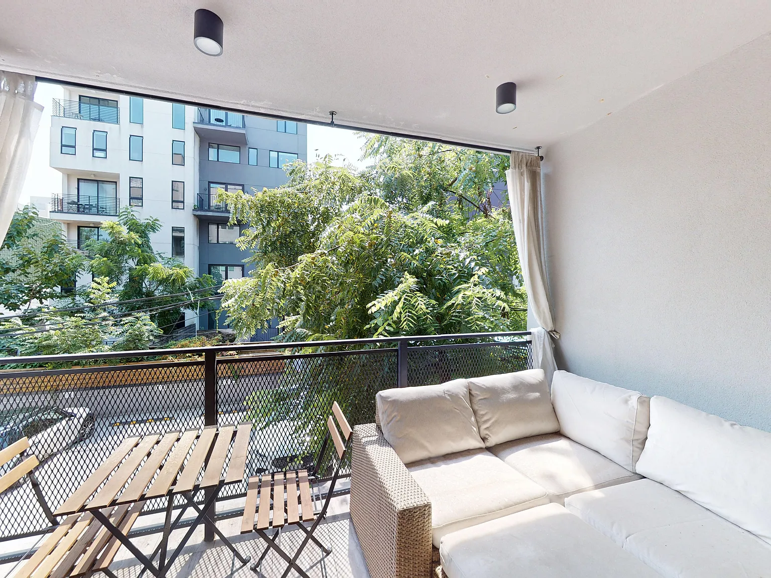 44 Box Street — Photo 3