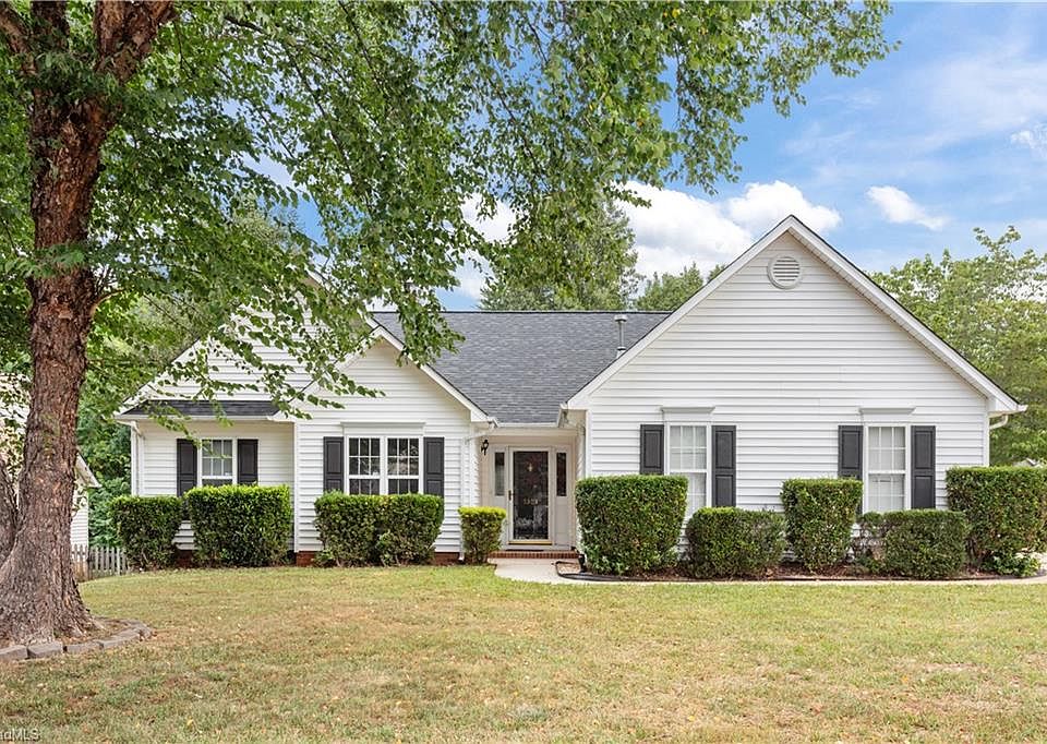 1st image of 5303 Carriage Woods Dr