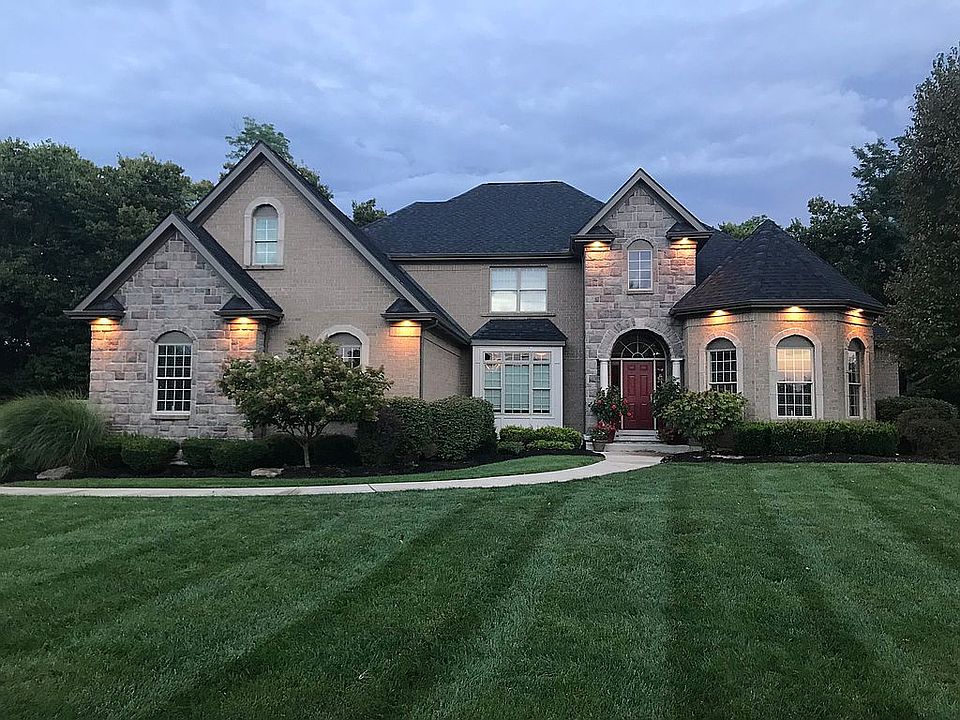 1st image of 707 Grand Wood Ct