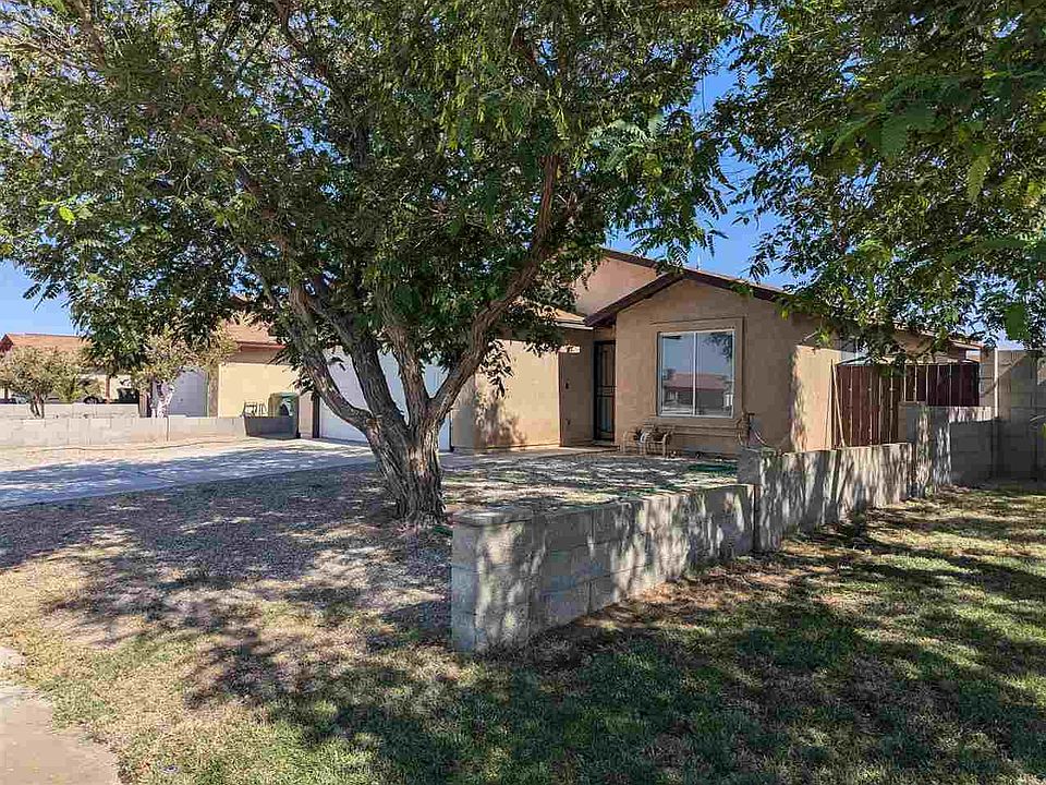 2nd image of 8877 E 38th Pl