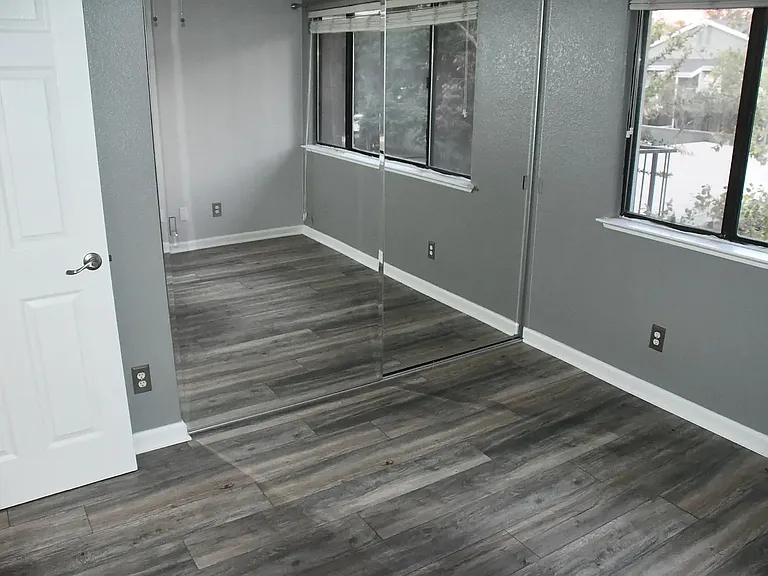 211 Compton Cir #B — Photo 16