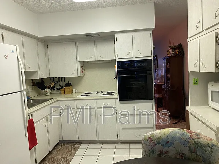 2456 Ecuadorian Way #22 — Photo 15