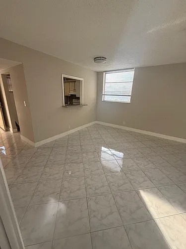 410 NW 68th Ave #306 Photo 1