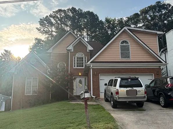 3226 Palm Tree Dr, Lithonia, GA 30038