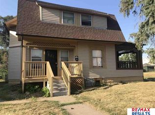 1904 Lothrop St, Omaha, NE 68110