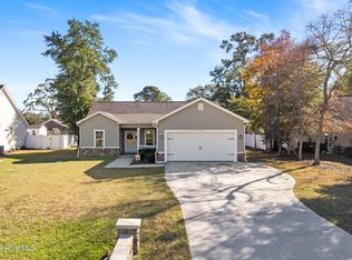 9011 Oak Ridge Plantation Dr SW, Calabash, NC 28467