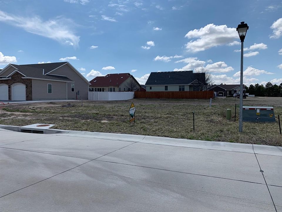 1st image of 2704 E 17th St