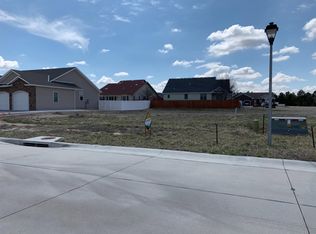 2704 E 17th St, Hays, KS 67601
