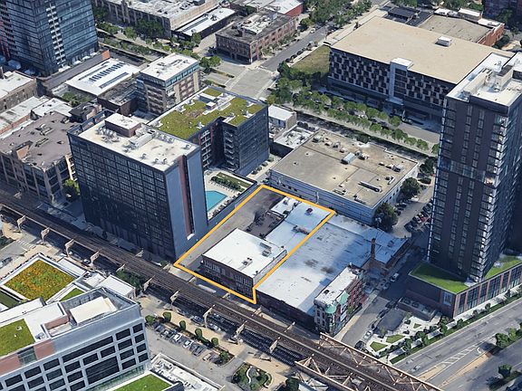 2nd image of 1375 W Lake St