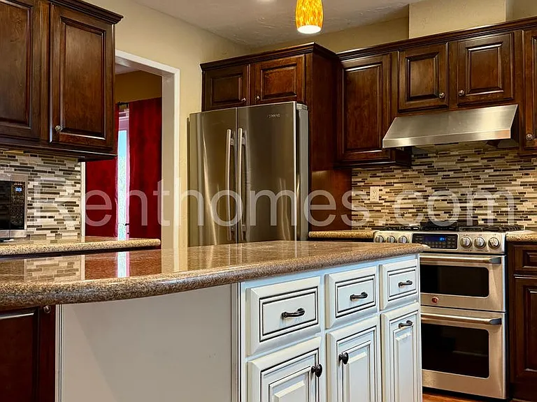 11339 Red Cedar Ln — Photo 9