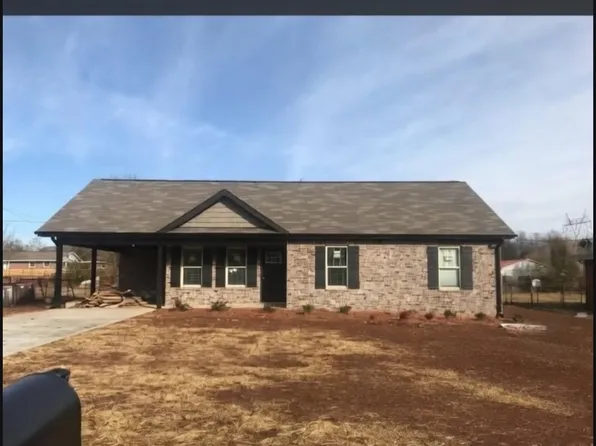 105 Blake Ave, Muscle Shoals, AL 35661