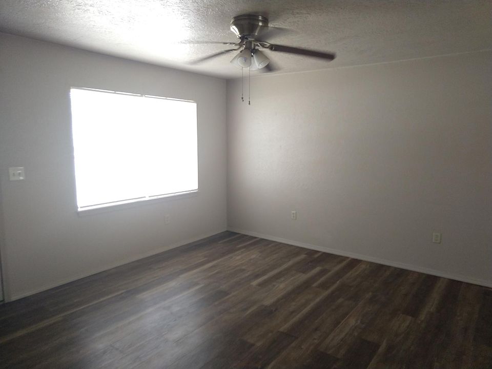 2nd image of 1000 N 7th St