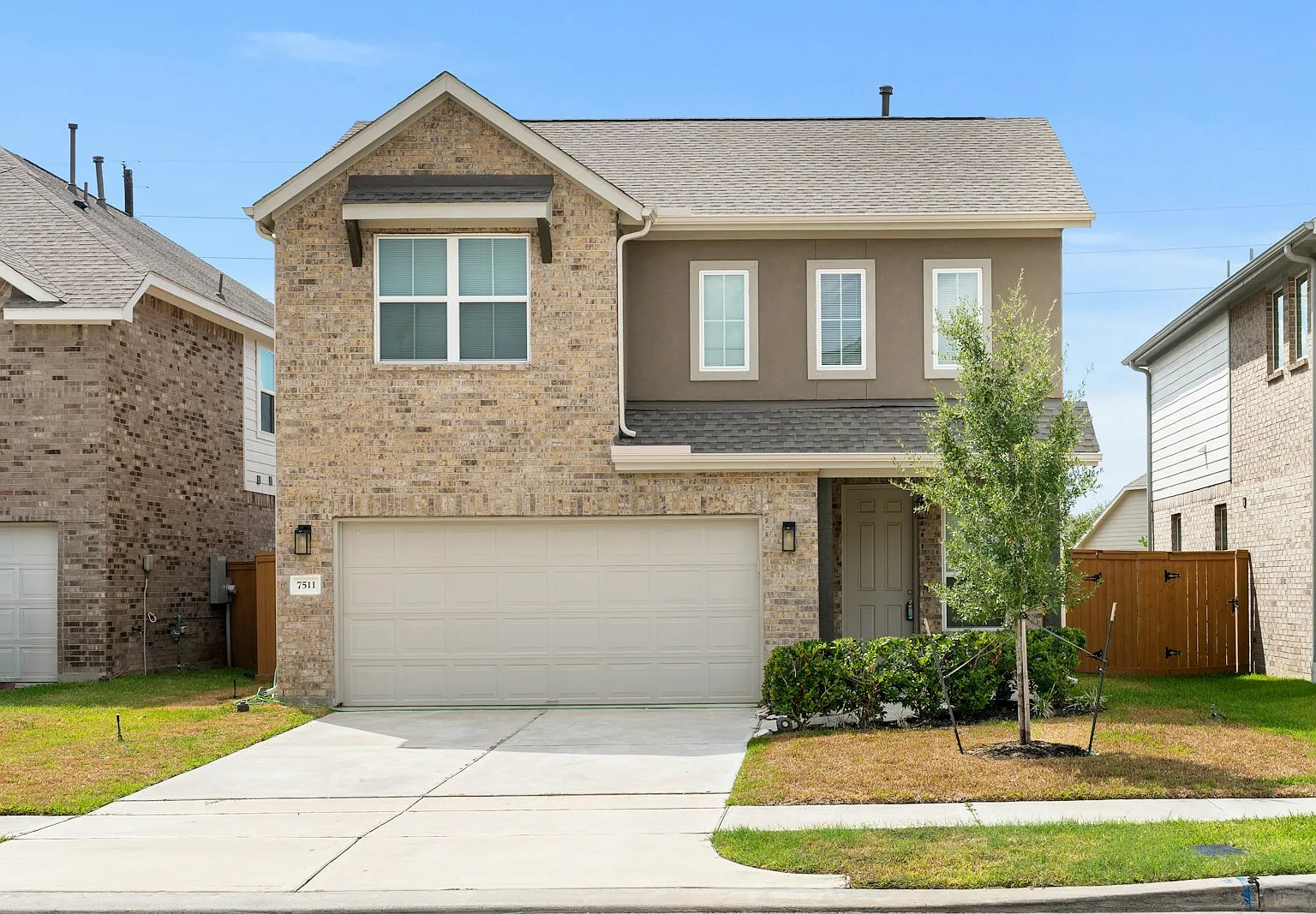 7511 Coral Terrace Drive — Photo 2