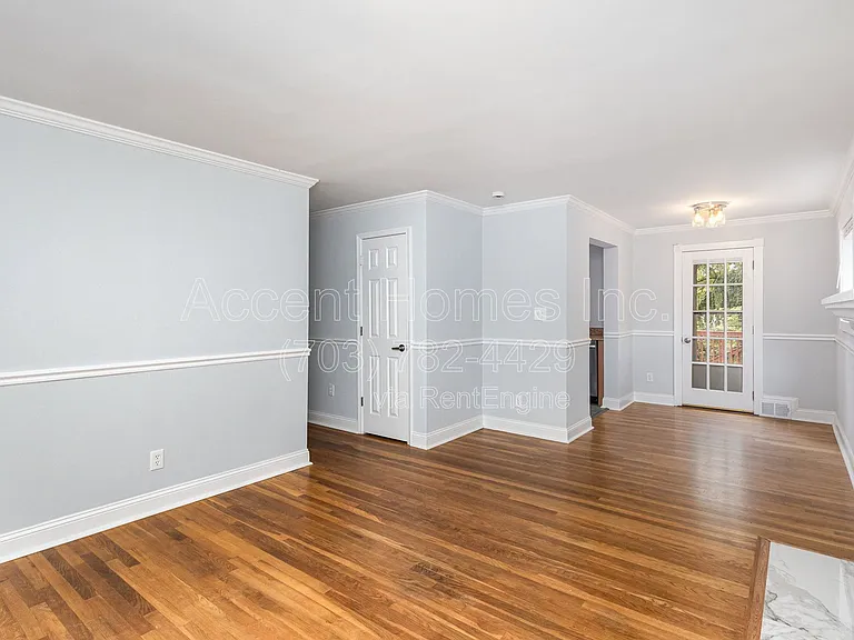7329 Marc Dr — Photo 6