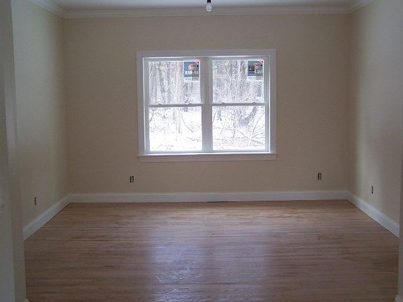 2nd image of 39 FORD Road