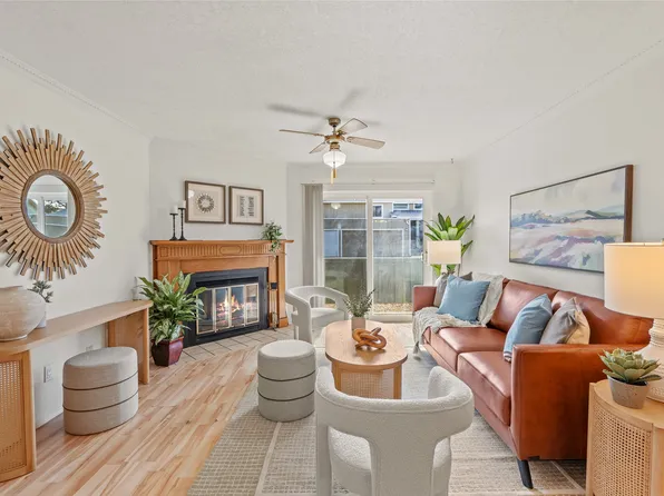 505 Oppenheimer Dr APT 504, Los Alamos, NM 87544