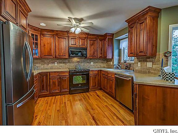 2nd image of 4991 Marshfield Ct