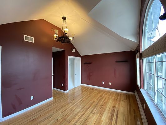 2nd image of 319 Dixon Ave #2