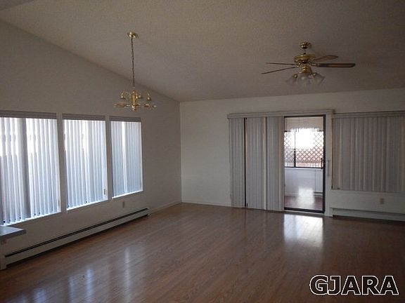 3rd image of 2986 Brookwood Dr