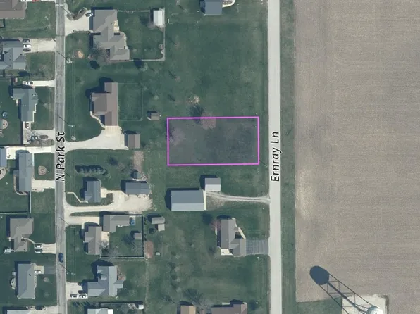 309 Ernray Ln, Gifford, IL 61847