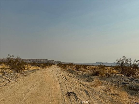 2nd image of 0 E Broadway #40
