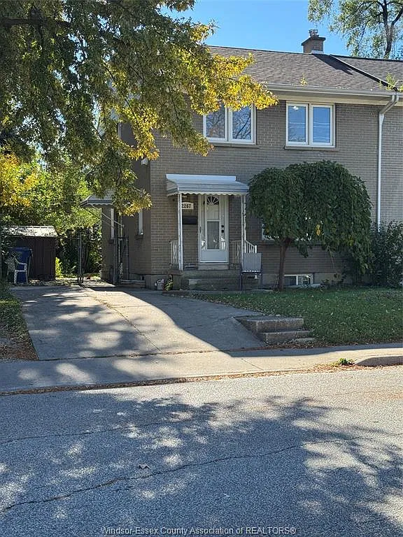 6 bed, $2,250 — Photo 1