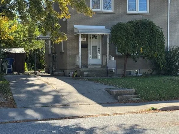 2267 College Ave, Windsor, ON N9B 1M7