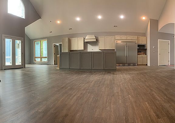 4th image of 51 Lake Farm Ct