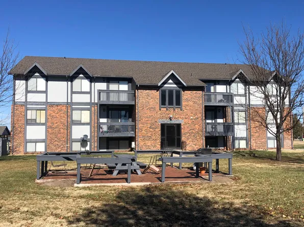 819 Coolidge St, Great Bend, KS 67530