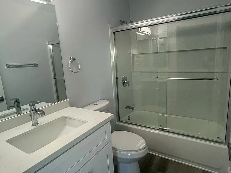 Canyon Creek Apartments B — Photo 18