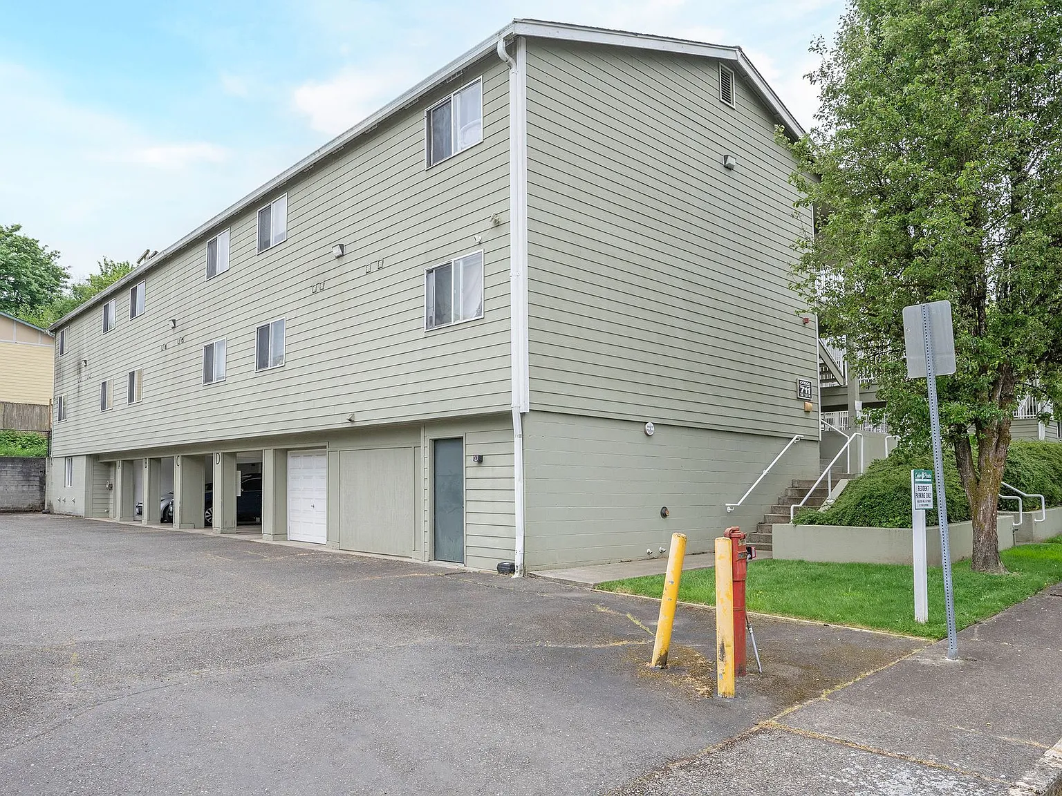 Cedar Pointe Apartments - Live Close to It All, in a Place That Feels Like Home — Photo 3