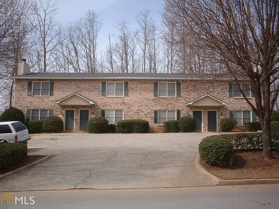 1st image of 3071 Spruce Cir