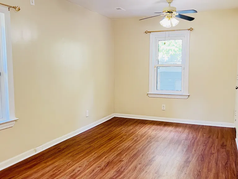 8405 Jackson Ave — Photo 16