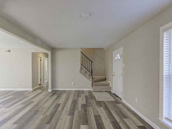 4th image of 6409 Northampton Dr