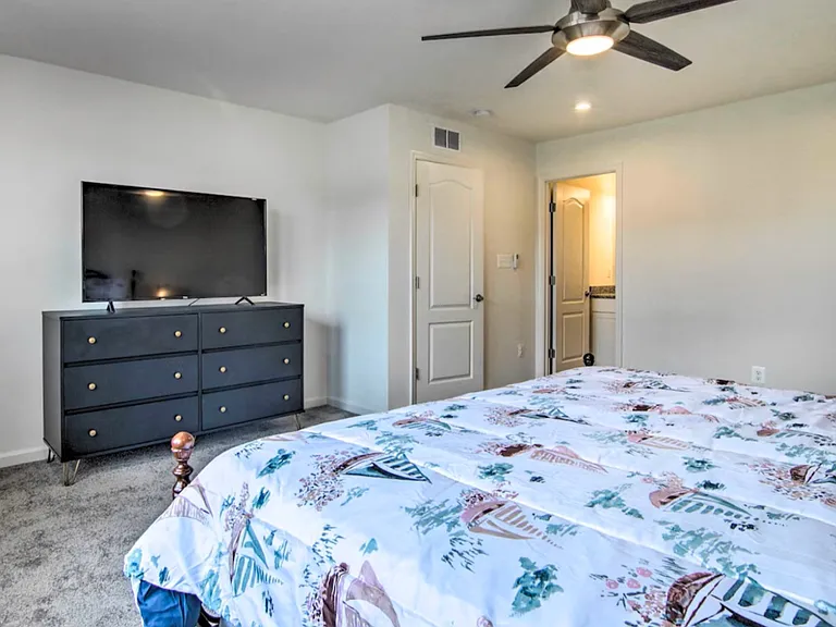 37047 Barrington Pkwy — Photo 8