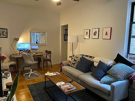 Rented by City Connections Realty | media 7