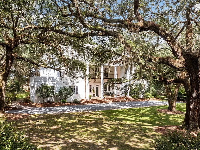 4136 Ashley River Rd — Photo 2