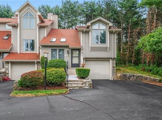 1 Shadowbrook Ln APT A, Smithfield, RI 02917