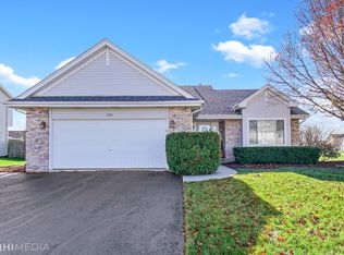 720 Bobwhite Ln, New Lenox, IL 60451