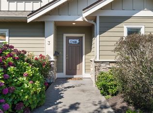 2449 Malaview Ave W #3, Sidney, BC V8L5X6