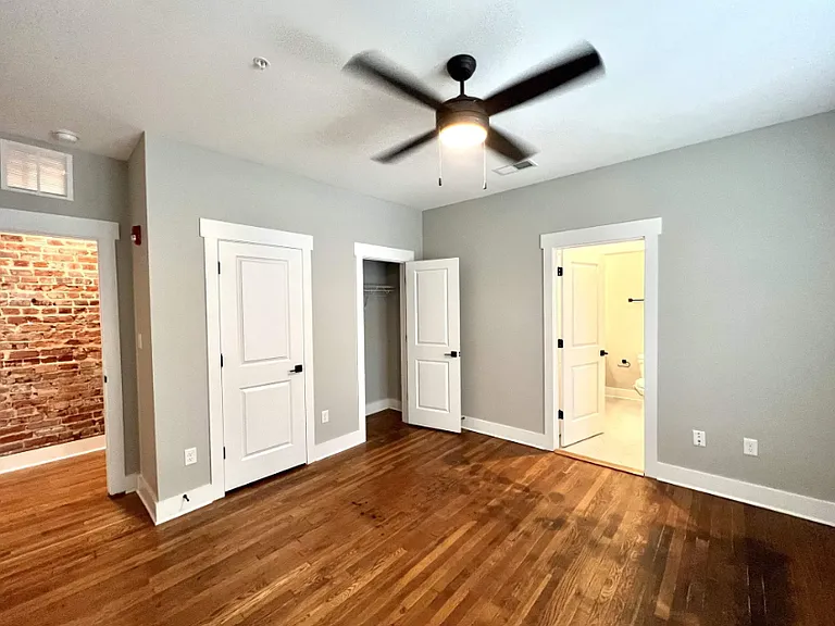 26 N McLean Blvd #201 — Photo 13