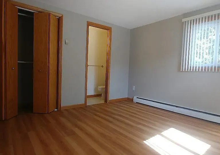 9875 E Cherry Bend Rd — Photo 5