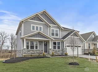 2544 Golden Leaf Dr, Beavercreek, OH 45431