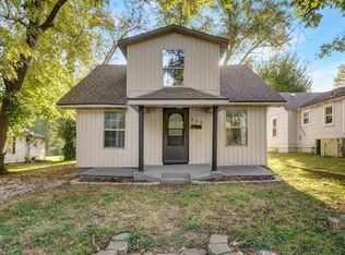 936 S Nettleton Ave, Springfield, MO 65806